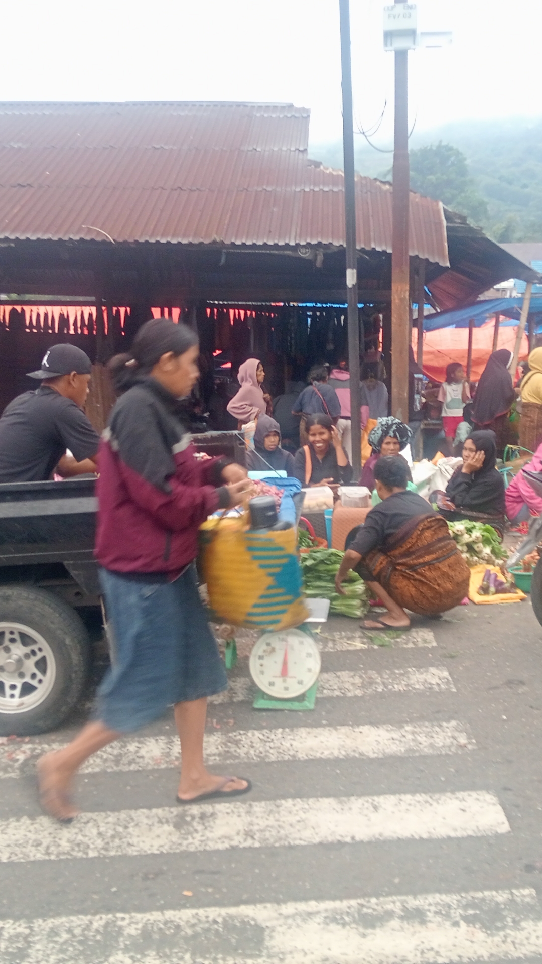 Ada Dua Pasar di Kecamatan Kelimutu